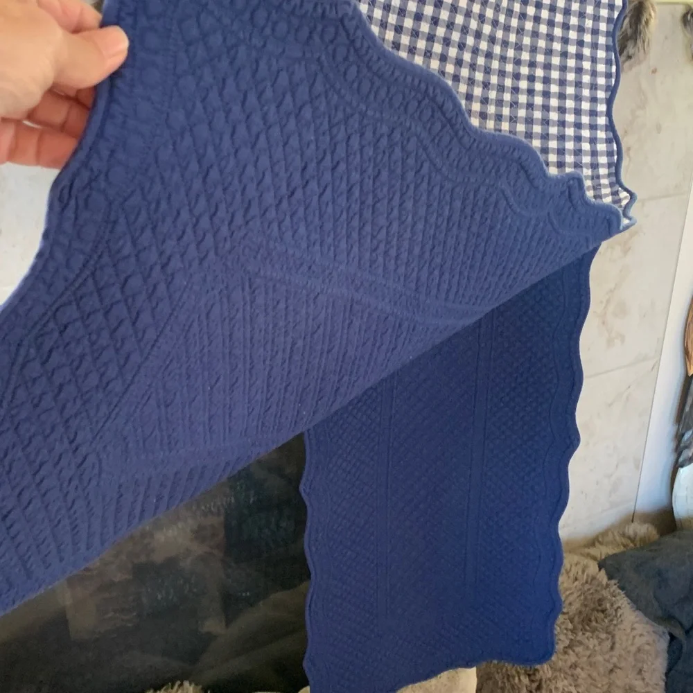 William Sonoma Blue Gingham Quilted 86x16 Table Runner Scalloped Edge Pristine